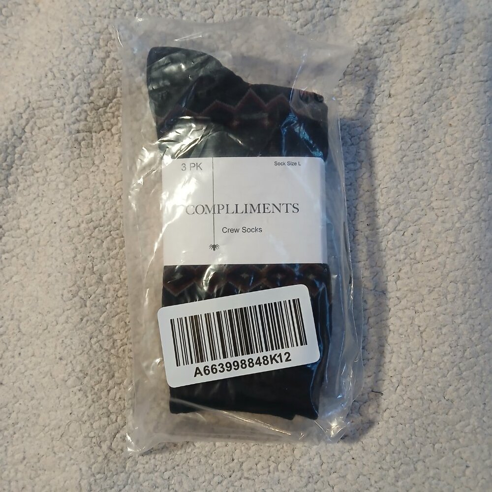 Compliments Women's 3 pack Crew Socks Fall Theme - Picture 4 of 6